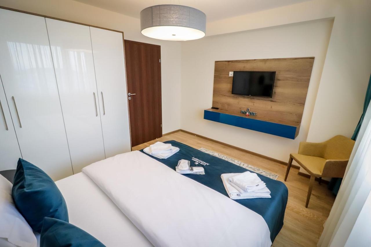 Апартаменты Lux Green Apartament 2 Брашов Экстерьер фото
